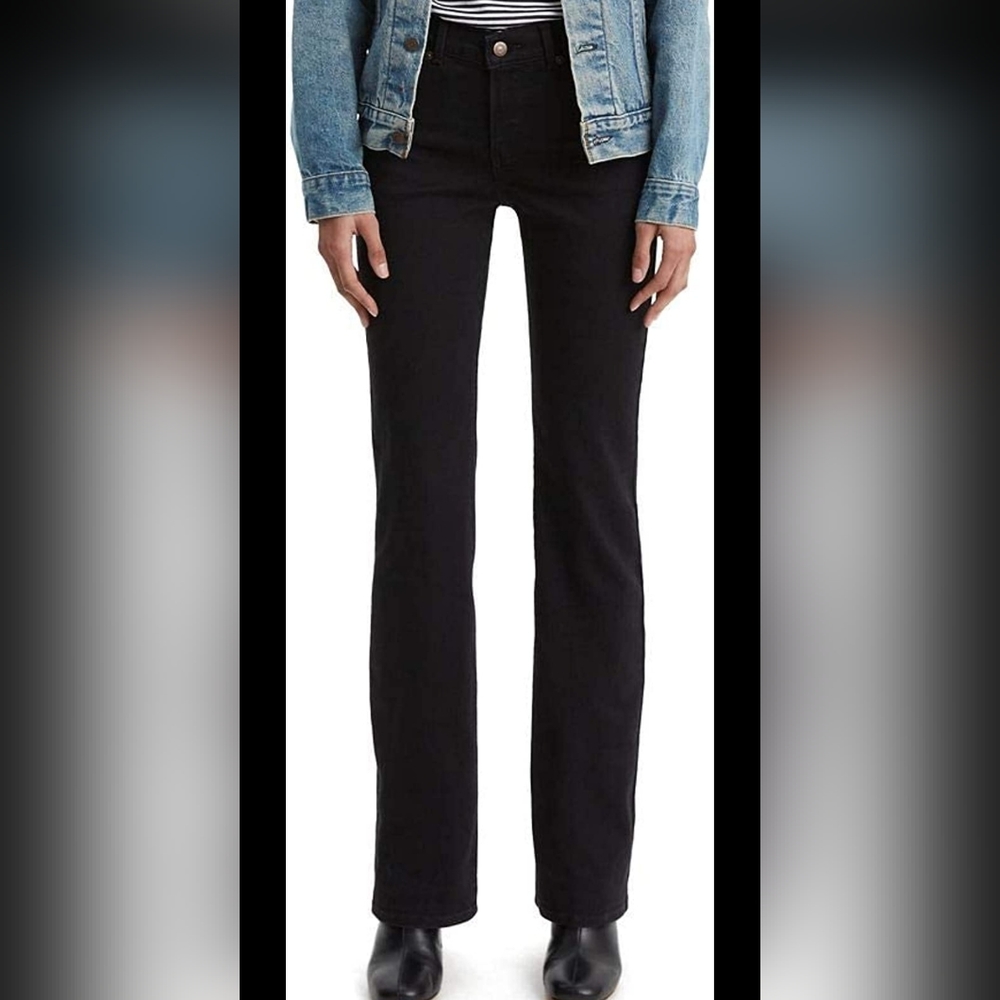 Levi's Nouveau Boot Cut Black Jeans. Size 6 short